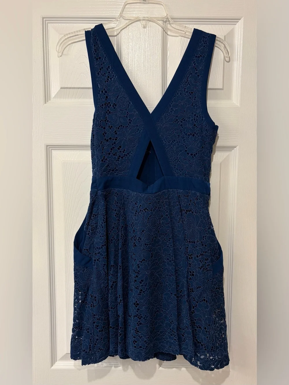 Free People Navy Blue Lace Eyelet Mini Sleeveless V-neck Dress Size S Small